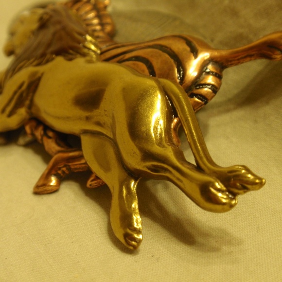 Elephant, Zebra, and Lion Brooch - Three Toned - Picture 2 of 8